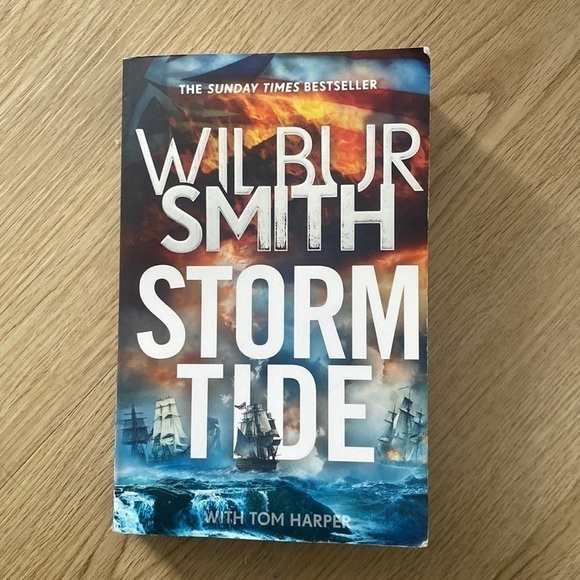 Storm Tide - Wilbur Smith, Tom Harper Book - Picture 1 of 3